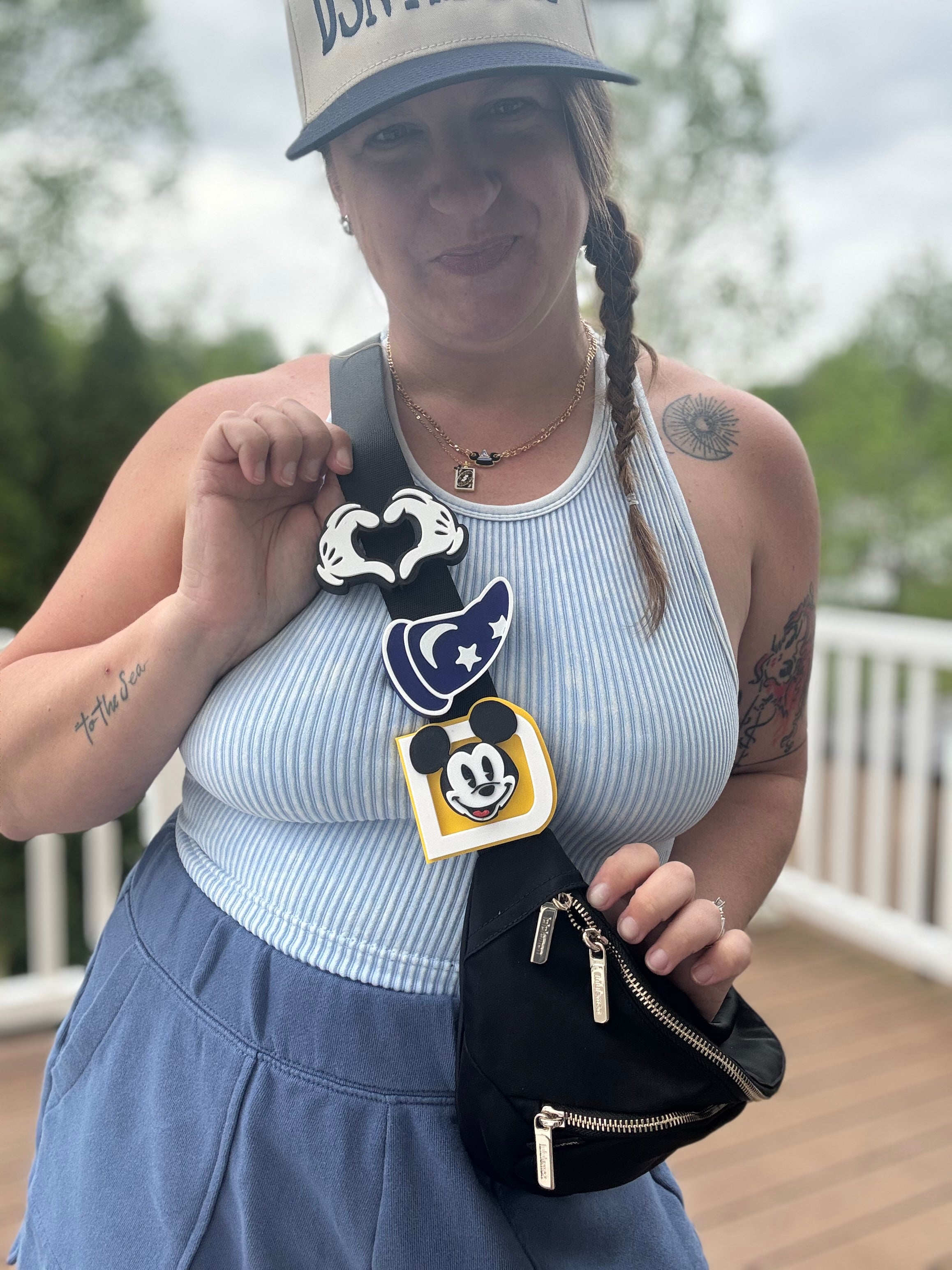 Main Street Mouse Pass Statement Charm